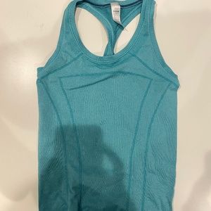 IVVIVA (LULULEMON BRAND) LONGLINE TANK SIZE 12